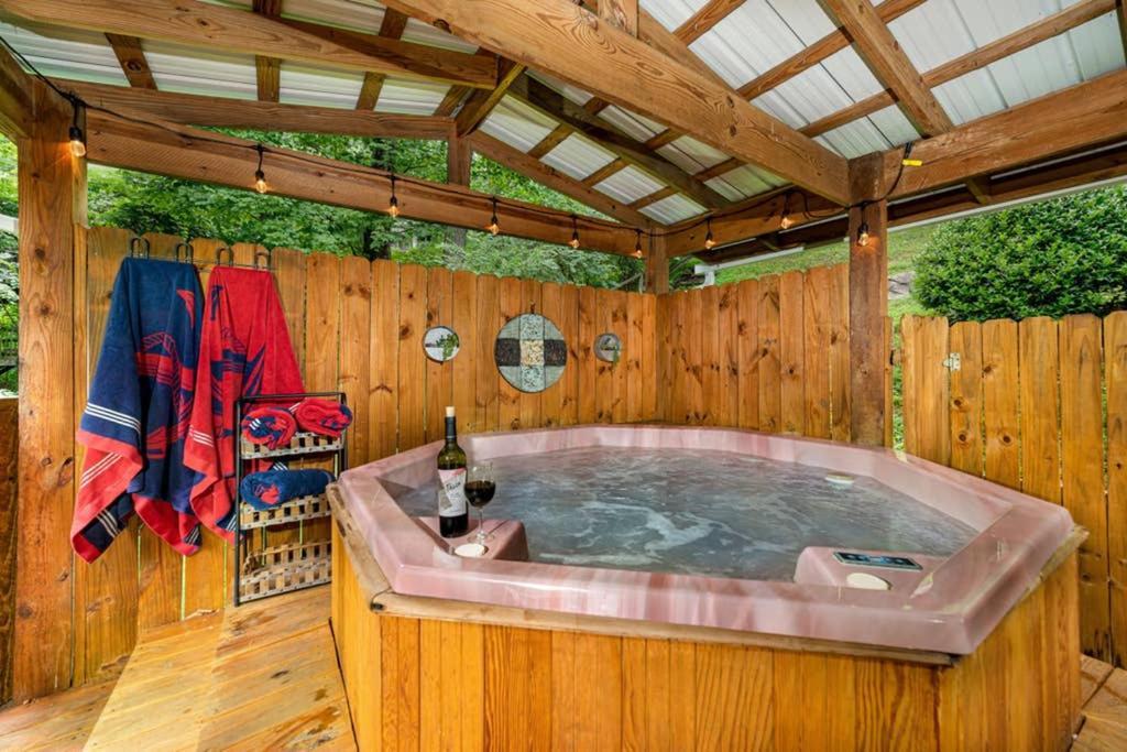Villa A Smoky Mountains Retreat - Chalet de Montagne à Gatlinburg Extérieur photo